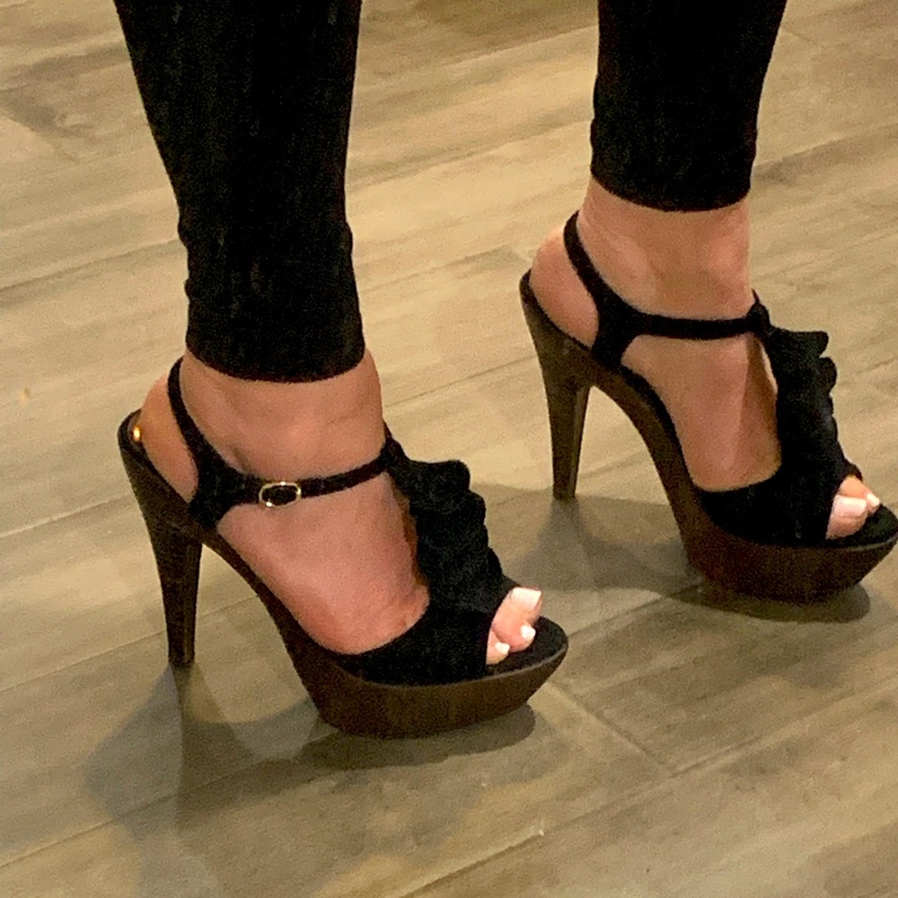 Steve Madden truffle black suede heels size 10